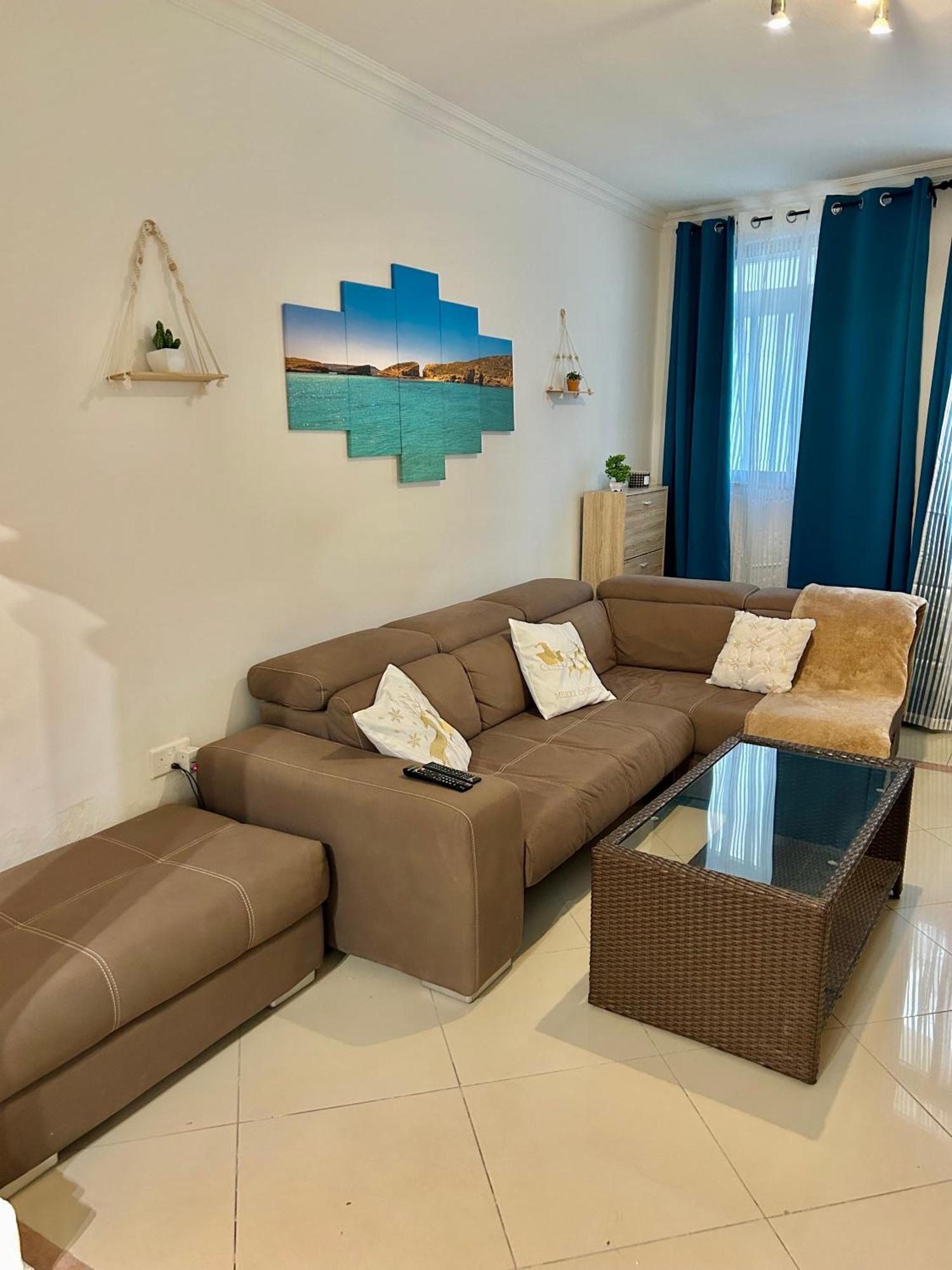 Beach Front 3-Bedroom Holiday Home Mellieha Luaran gambar