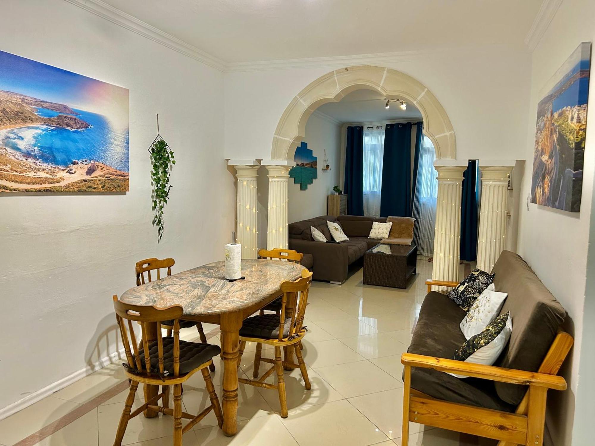 Beach Front 3-Bedroom Holiday Home Mellieha Luaran gambar