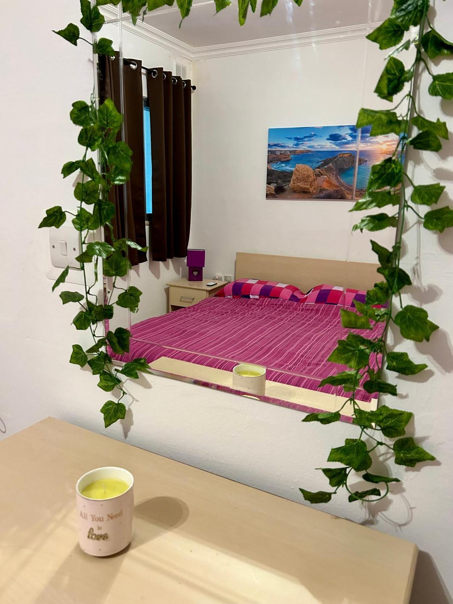Beach Front 3-Bedroom Holiday Home Mellieha Luaran gambar