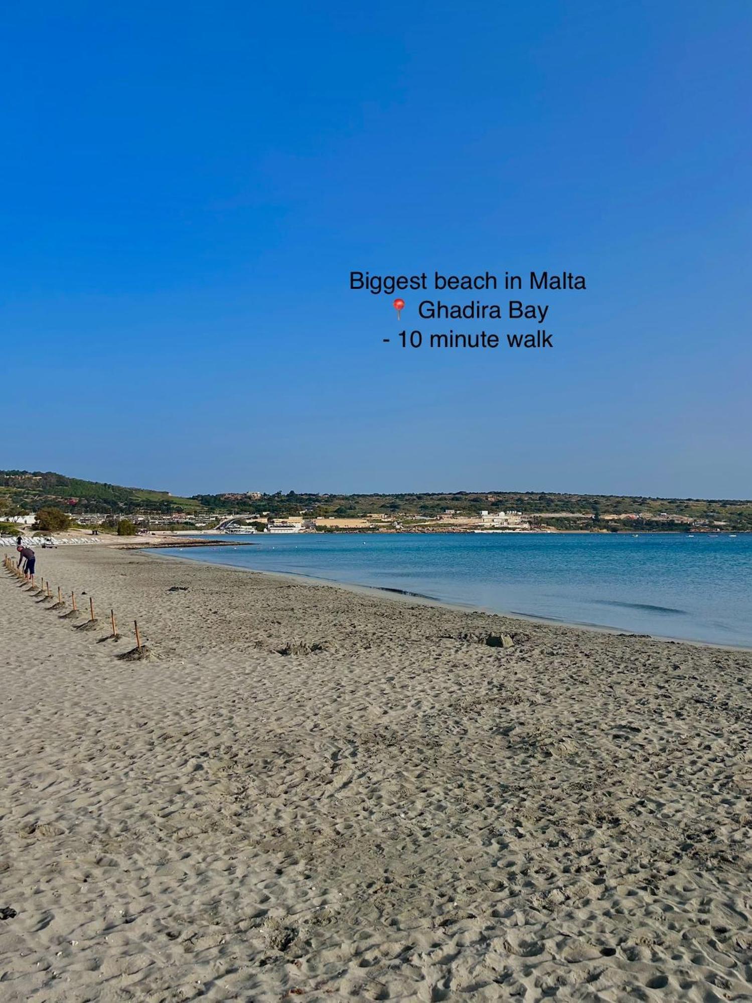 Beach Front 3-Bedroom Holiday Home Mellieha Luaran gambar